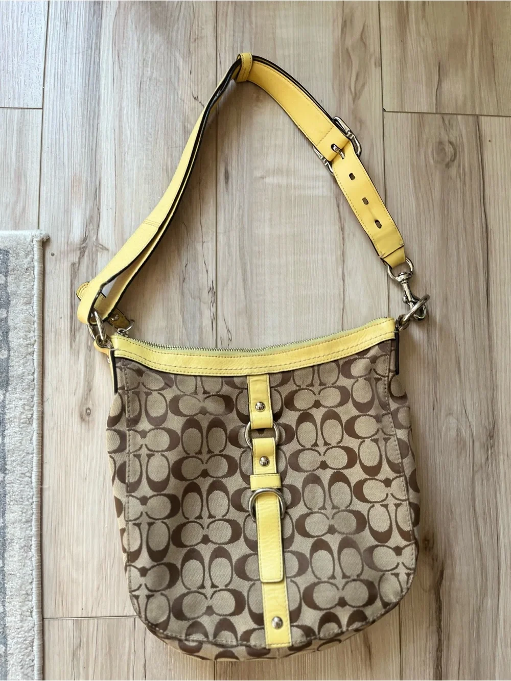 Y2K yellow coach bag